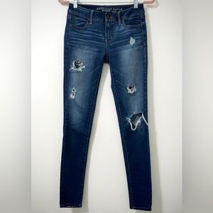 American Eagle Mid Rise Distressed Jegging Jeans. Size 2.